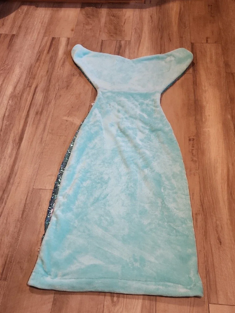 Justice Sparkling Teal Sequin Mermaid Blanket
